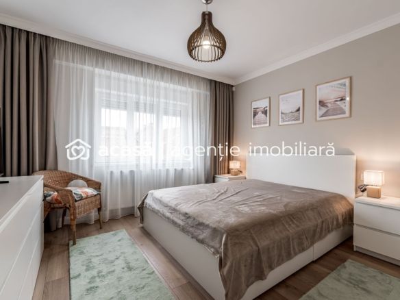 Apartament ultrafinisat la cheie cu 2 camere decomandat Piata Mica