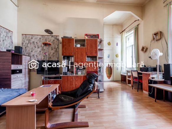 Apartament 98 mp pe bulevardul Decebal, fatada renovata Comision 0