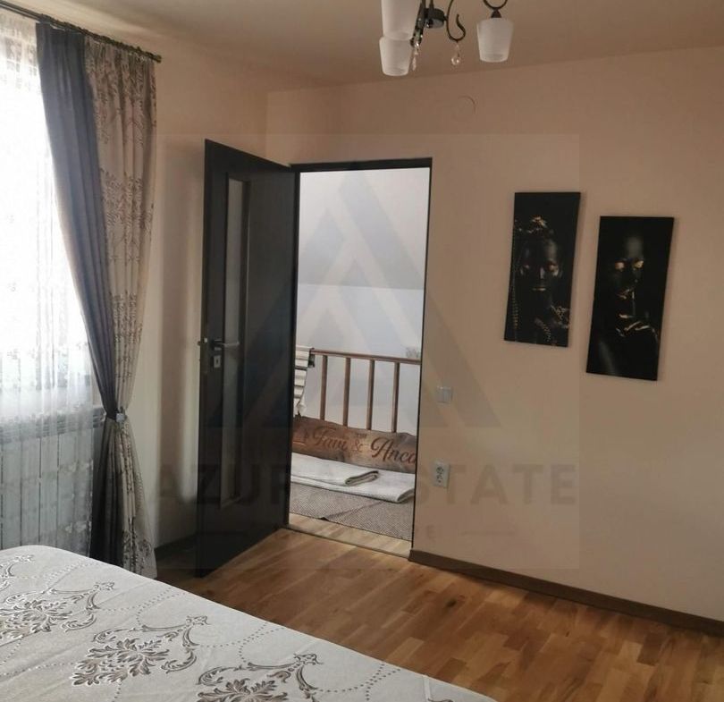 Casa renovata 3 camere teren liber 1250 mp grădină 1400 mp in Colun