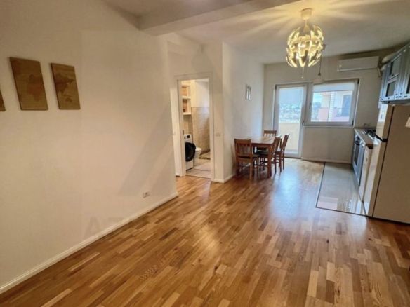 Apartament modern 54 mp utili 2 balcoane si parcare Calea Surii Mici