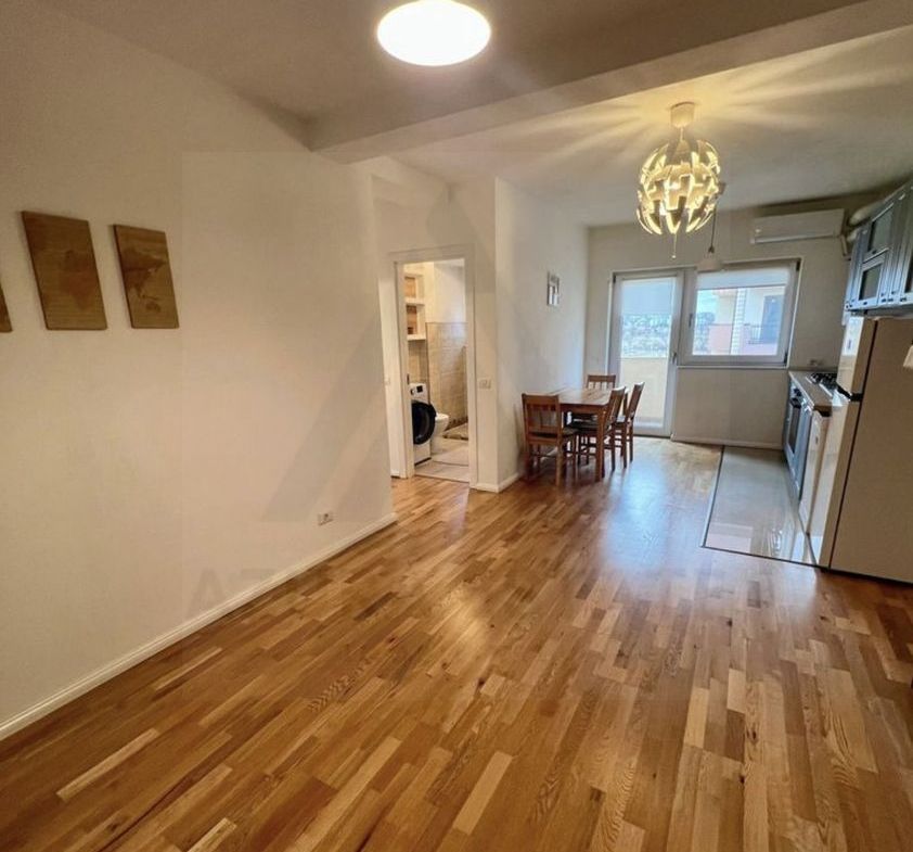 Apartament modern 54 mp utili 2 balcoane si parcare Calea Surii Mici