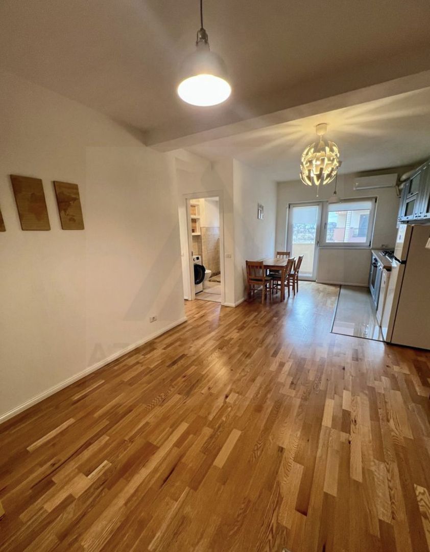 Apartament modern 54 mp utili 2 balcoane si parcare Calea Surii Mici