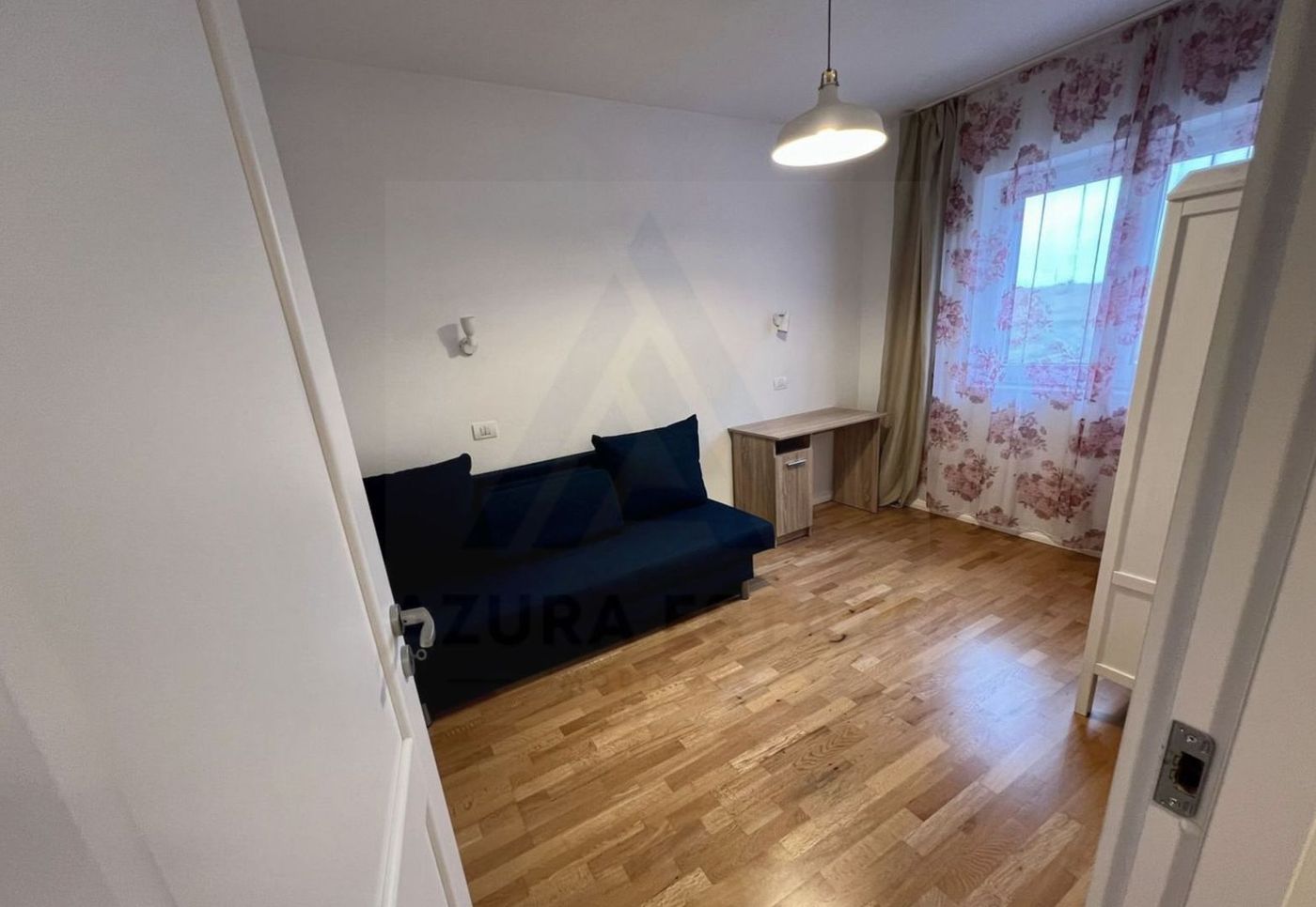 Apartament modern 54 mp utili 2 balcoane si parcare Calea Surii Mici