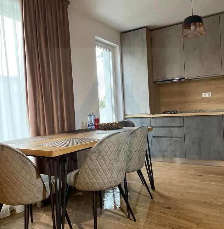 Apartament premium 2 camere piscina privata si 2 parcari Doamna Stanca