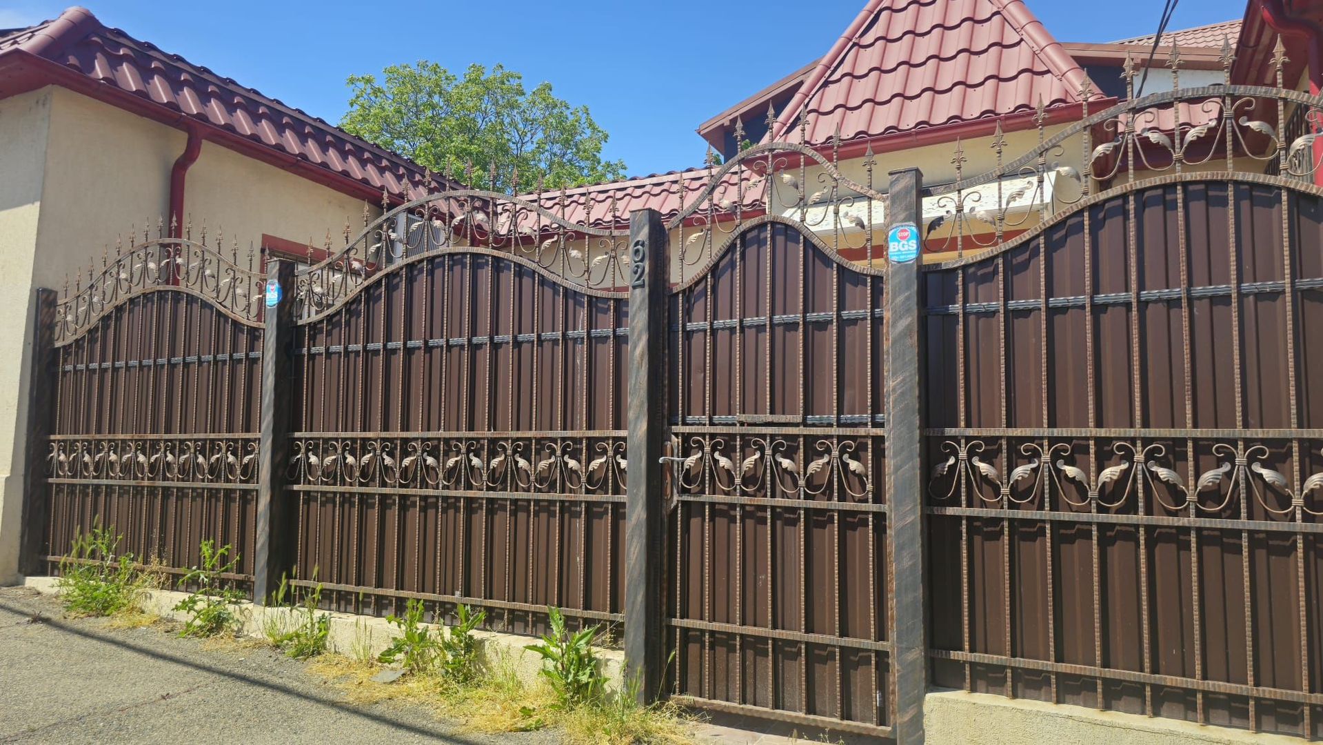 De vanzare casă individuală 3 camere  Str. Vultur, 109.000 euro