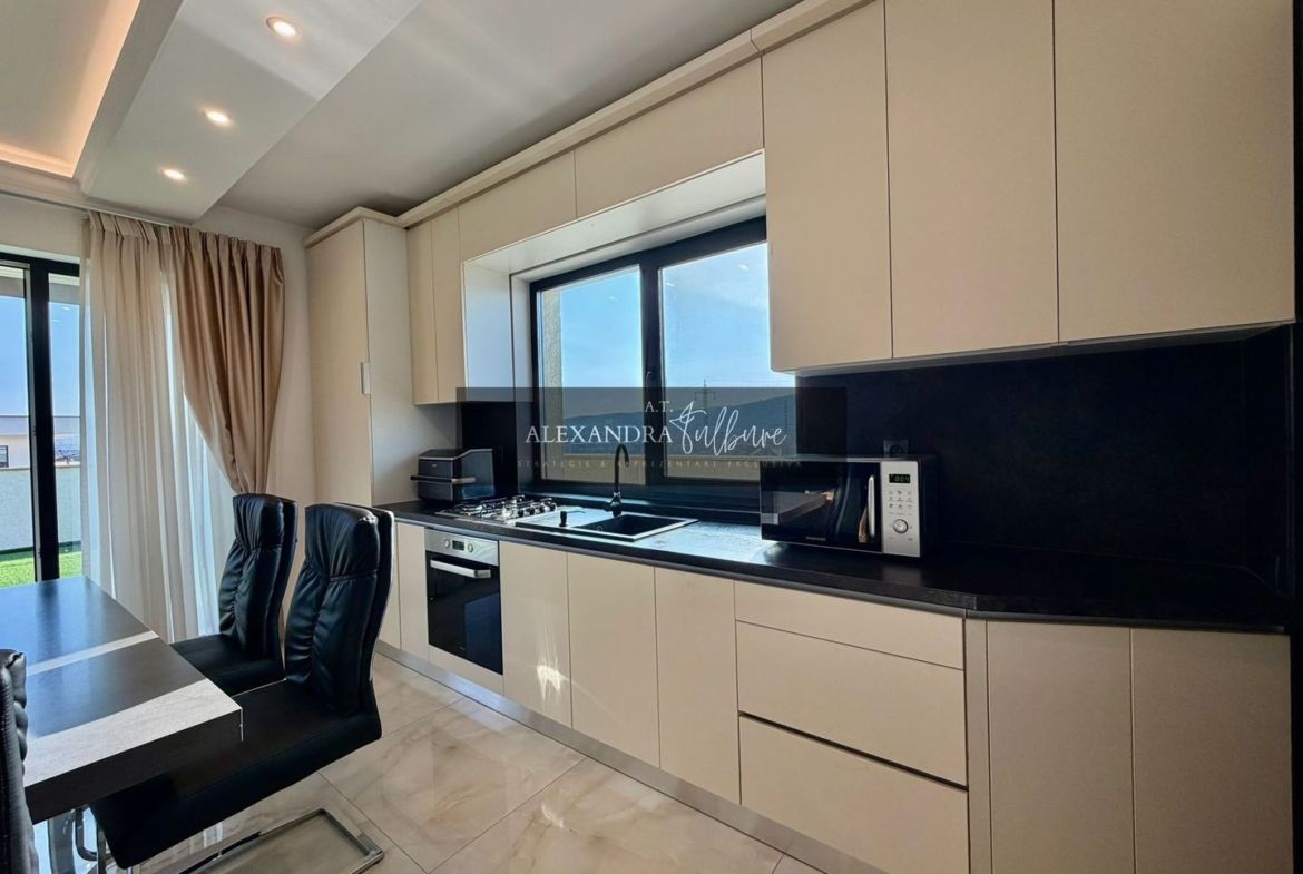 Penthouse de vanzare | 3 camere | 2 bai | 76mp | terasa 76mp | garaj