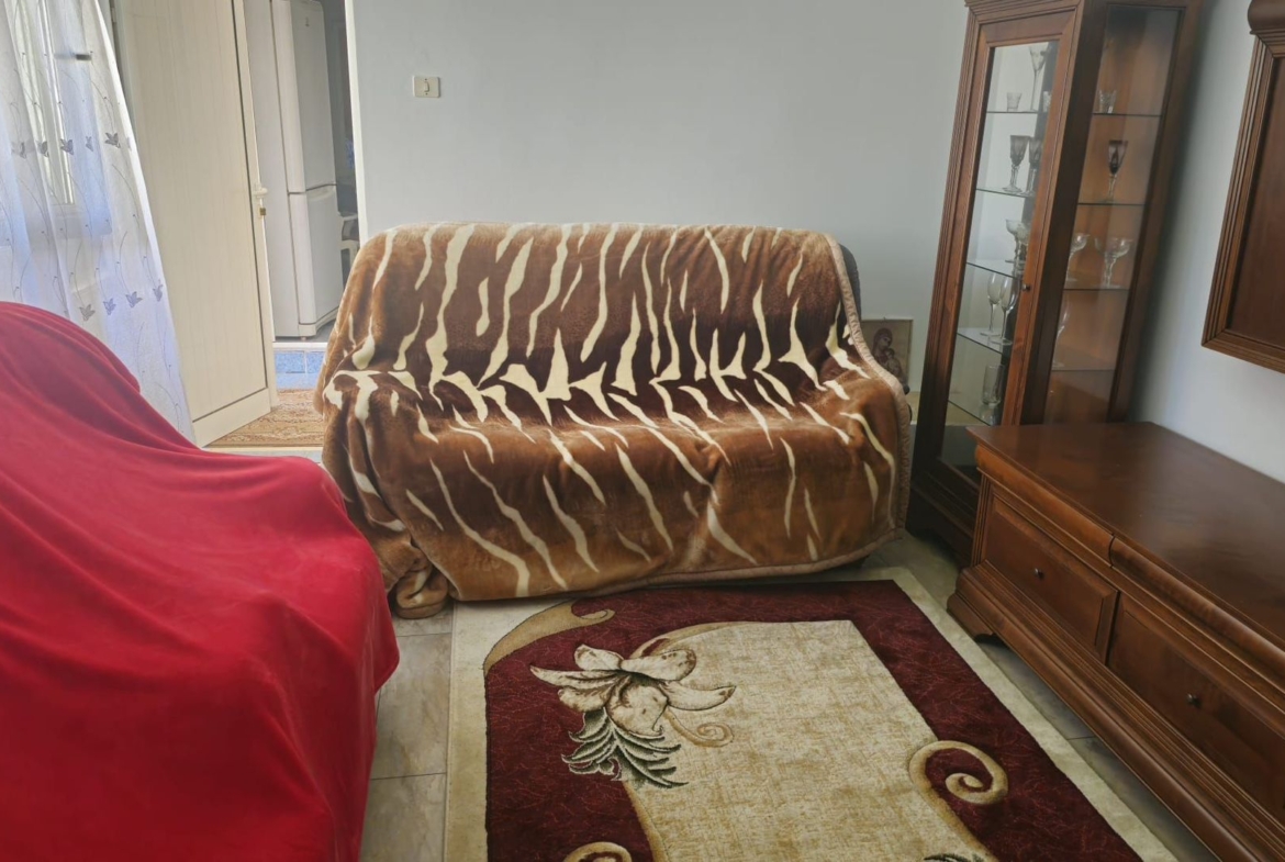 De vanzare casă individuală 3 camere  Str. Vultur, 109.000 euro