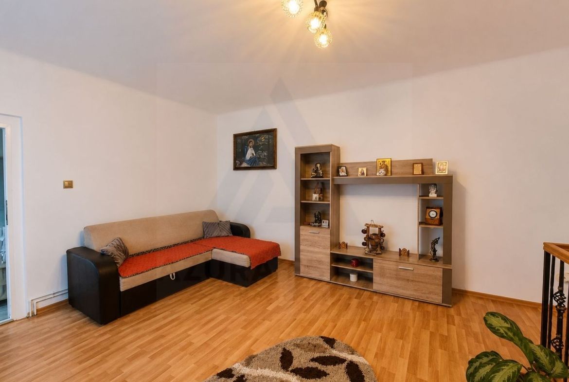 Casă cu 2 apartamente – 5 -camere -140 mp – Turnișor