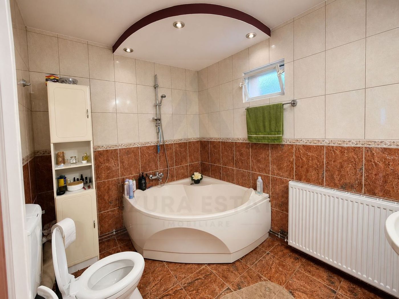 Casă cu 2 apartamente – 5 -camere -140 mp – Turnișor
