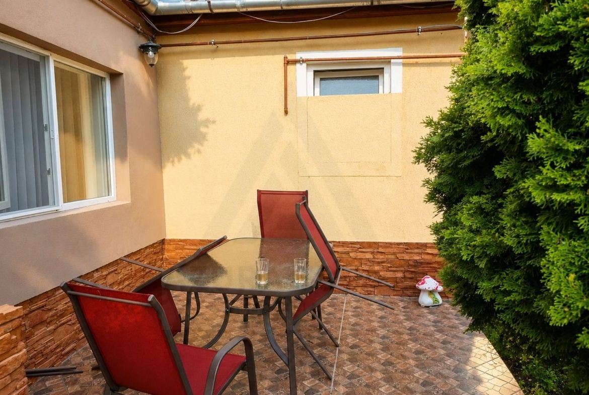 Casă cu 2 apartamente – 5 -camere -140 mp – Turnișor