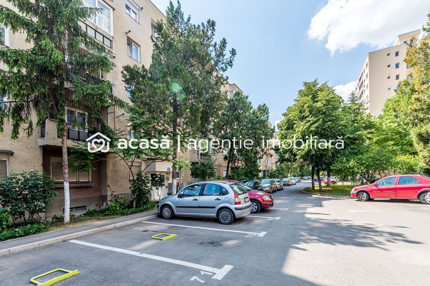 Apartament cu 3 camere, etaj 2 – Zona Vlaicu, Lebăda – COMISION 0