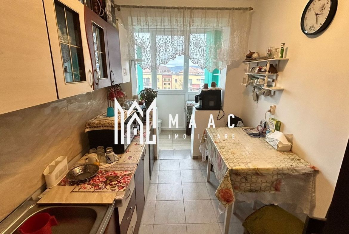 Apartament 2 camere I B-ul Mihai Viteazu I 48 mp utili + balcon 7 mp