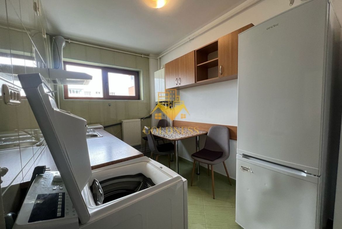 2 camere decomandate, Manastur,  OMV, Piata Flora, Calea Floresti