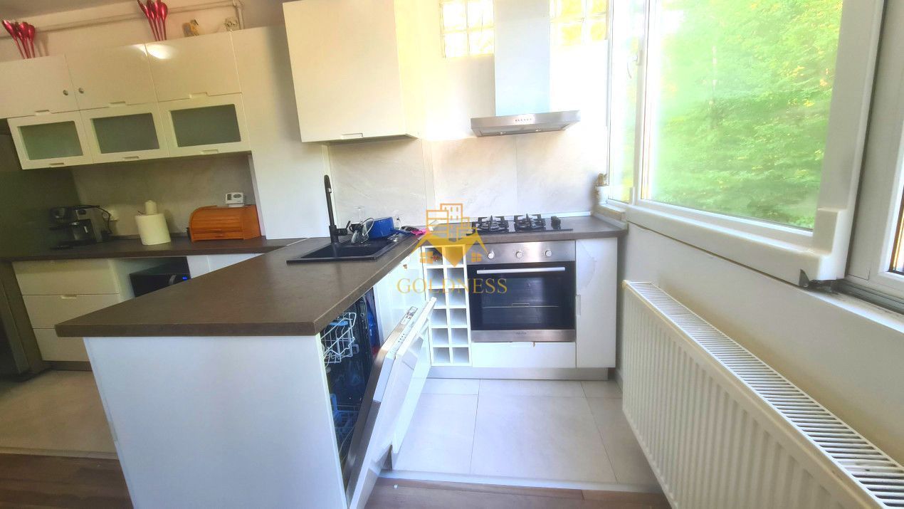 3 camere, modern, open space, parcare, Manastur, Mehedinti,