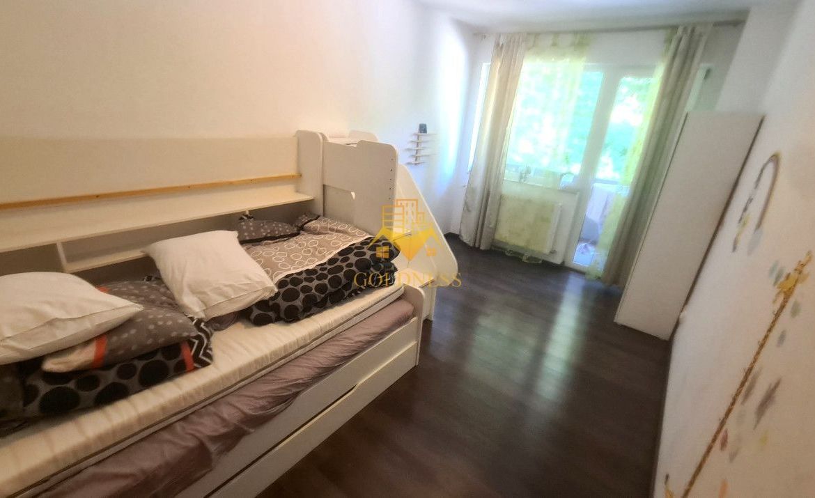 3 camere, modern, open space, parcare, Manastur, Mehedinti,
