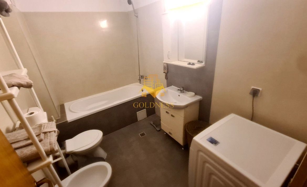 3 camere, modern, open space, parcare, Manastur, Mehedinti,