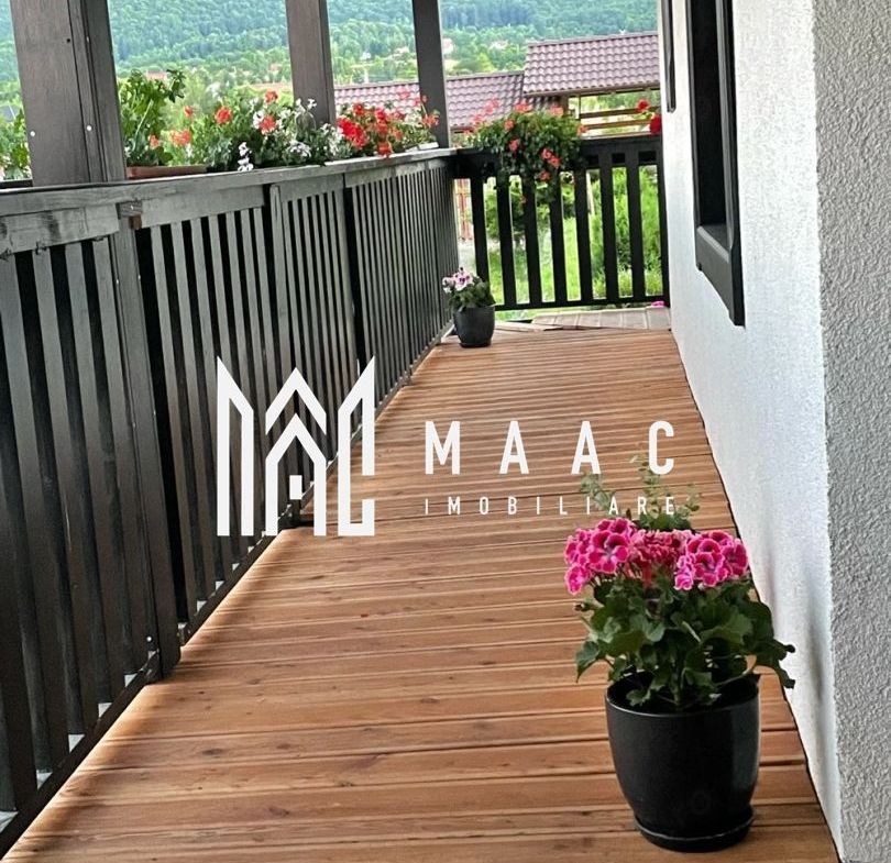 Vilă/Pensiune | 256 MPU | 7 camere | 2000 MP Teren | Tocile
