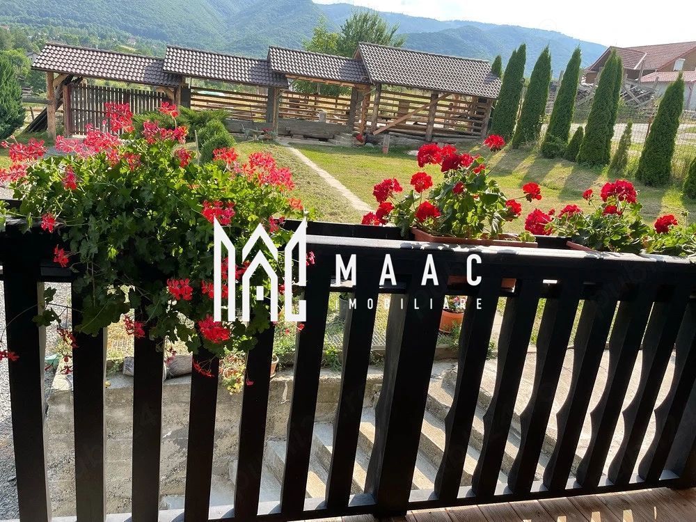 Vilă/Pensiune | 256 MPU | 7 camere | 2000 MP Teren | Tocile