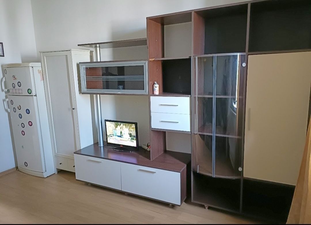 De vanzare garsoniera micro 40, et. 3/3, 27.000 euro