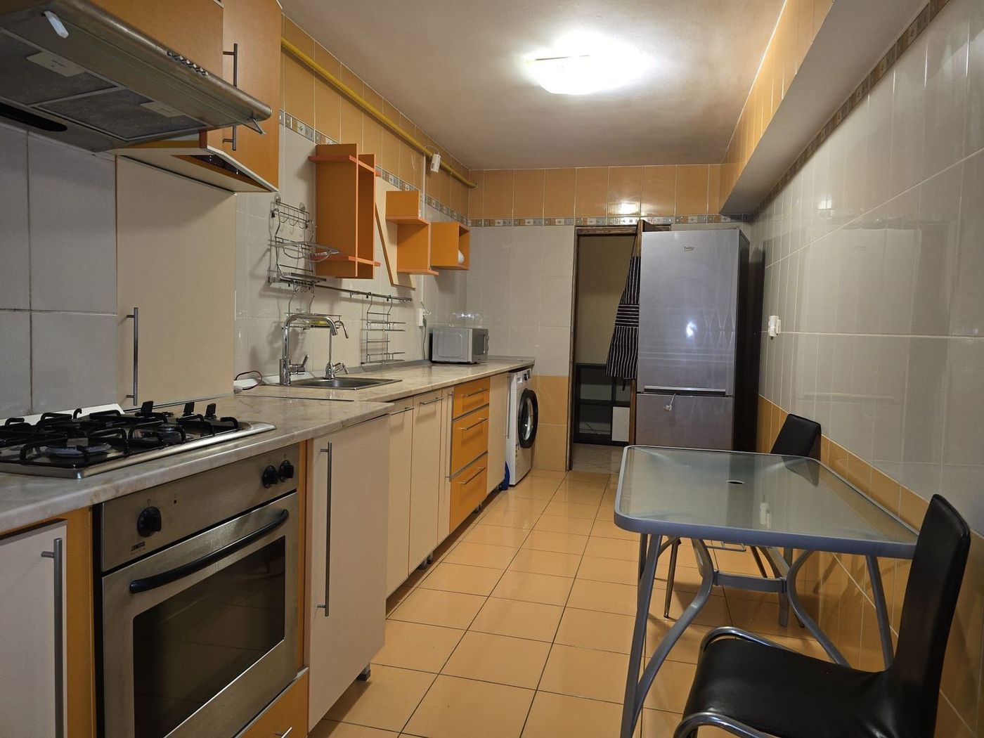 anBn-23922 De inchiriat apartament cu 3 camere, Ultimul Leu, 600 Euro