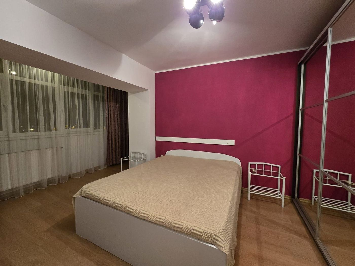 anBn-23924 De inchiriat apartament cu 3 camere, Ultimul Leu, 600 Euro