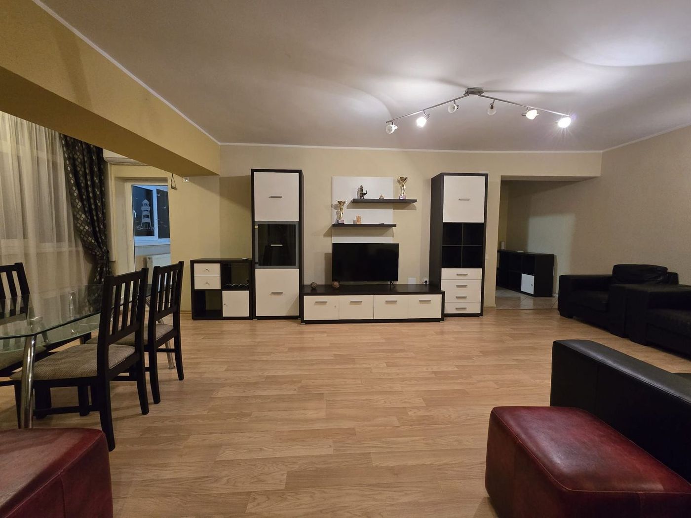 anBn-23929 De inchiriat apartament cu 3 camere, Ultimul Leu, 600 Euro