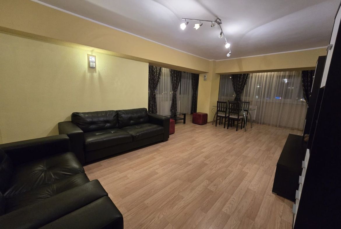 De inchiriat apartament cu 3 camere, Ultimul Leu, 600 Euro
