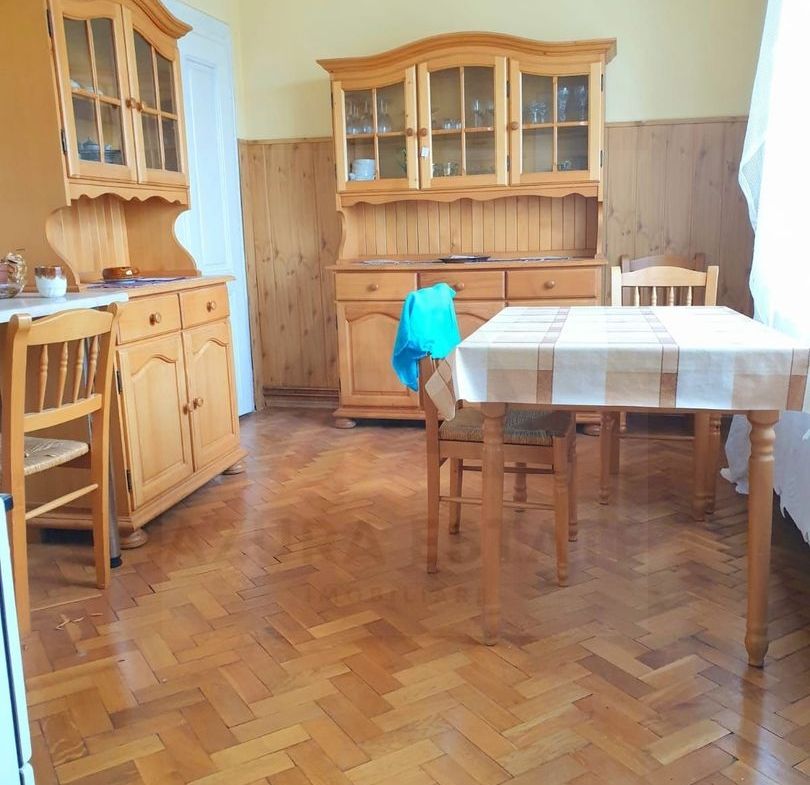 Apartament 4 camere 110 mp utili cu teren aferent si 2 bai Central