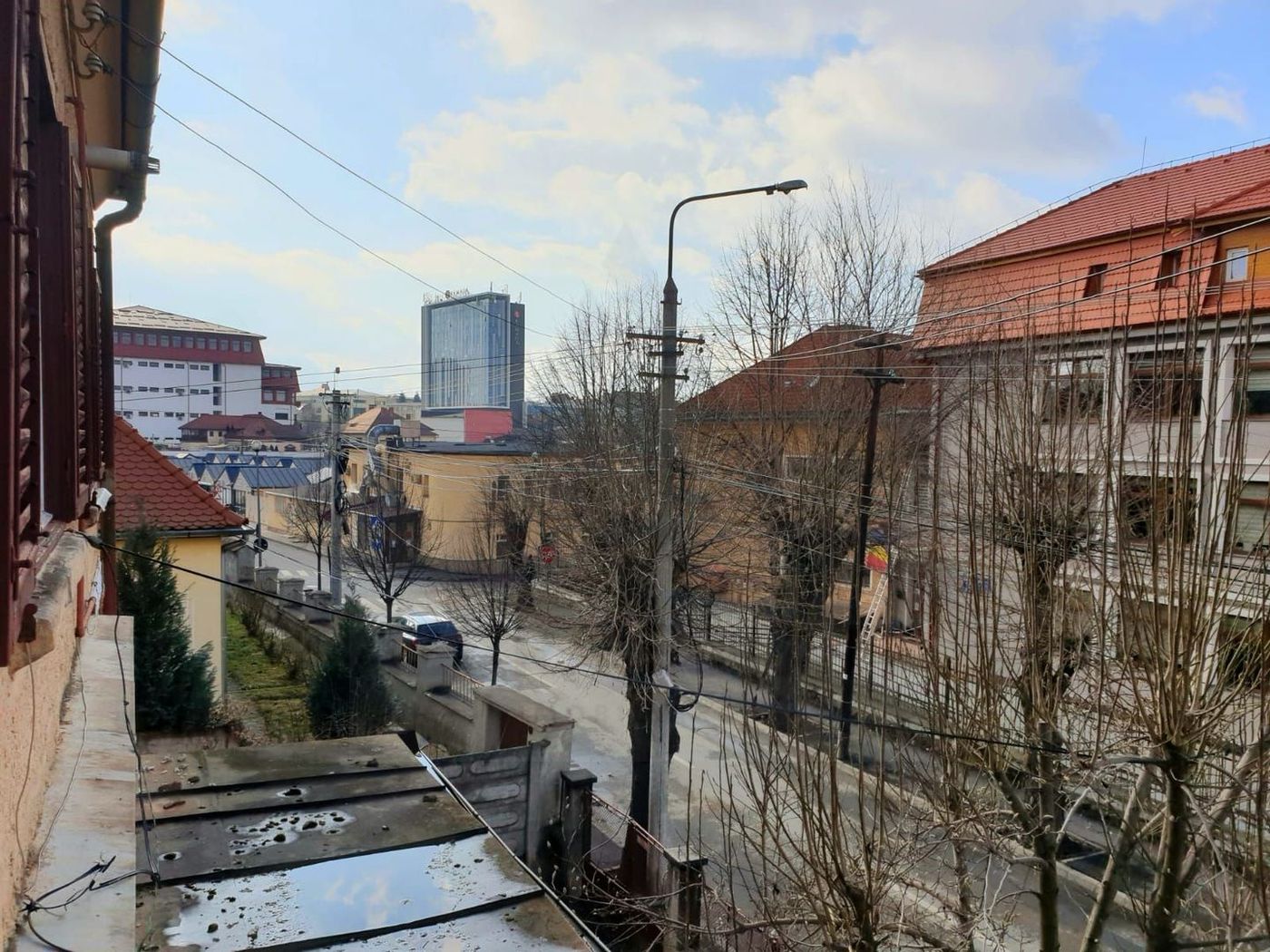 Apartament 4 camere 110 mp utili cu teren aferent si 2 bai Central