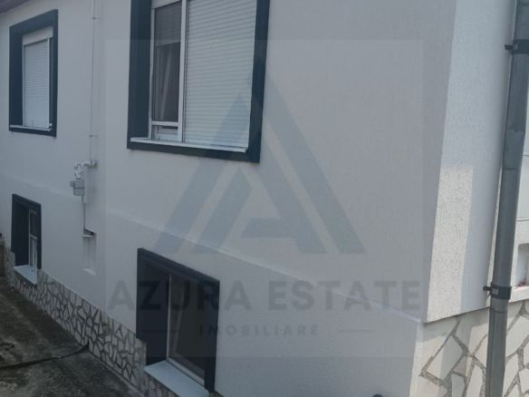 Casa individuala cu 6 camere garaj 22 mp si 650 mp teren in Piata Cluj