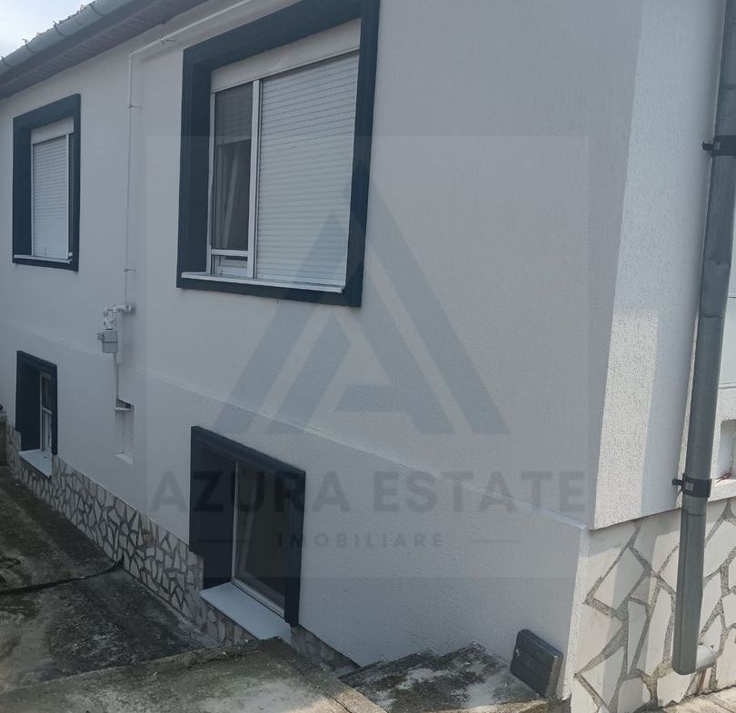 Casa individuala cu 6 camere garaj 22 mp si 650 mp teren in Piata Cluj