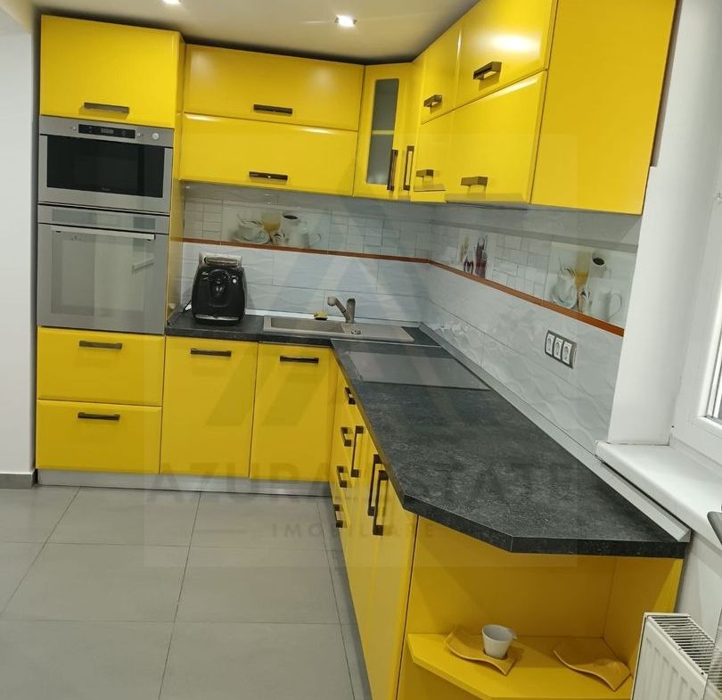 Casa individuala cu 6 camere garaj 22 mp si 650 mp teren in Piata Cluj
