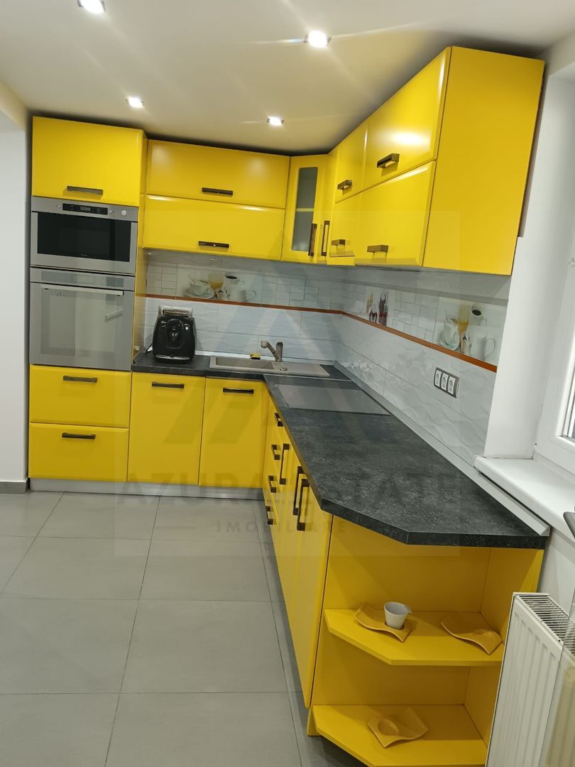 Casa individuala cu 6 camere garaj 22 mp si 650 mp teren in Piata Cluj