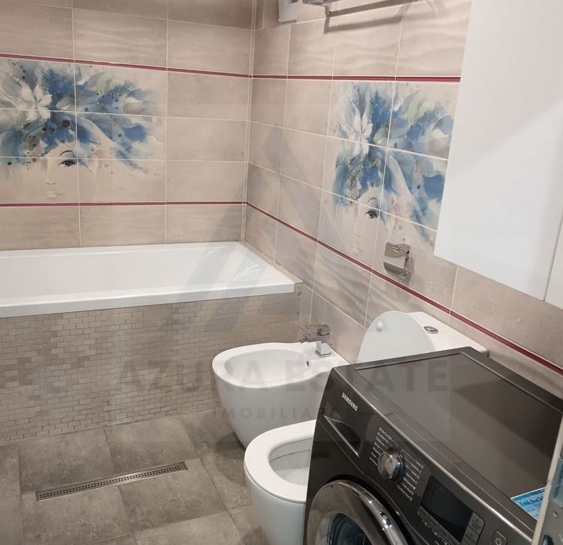 Casa individuala cu 6 camere garaj 22 mp si 650 mp teren in Piata Cluj