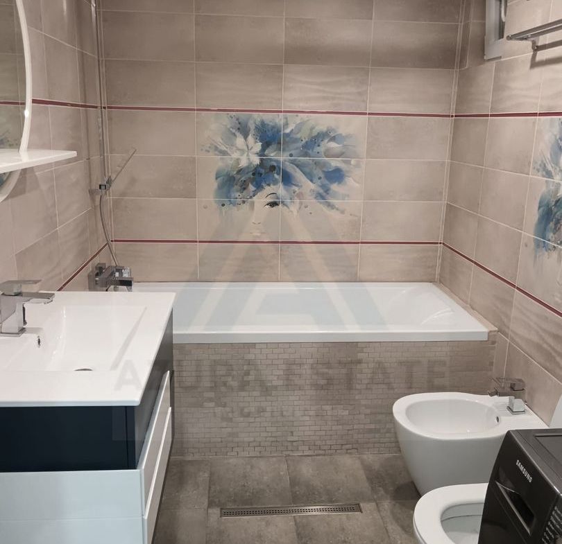 Casa individuala cu 6 camere garaj 22 mp si 650 mp teren in Piata Cluj