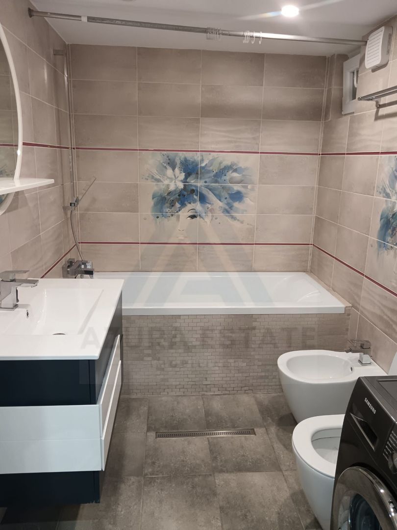 Casa individuala cu 6 camere garaj 22 mp si 650 mp teren in Piata Cluj