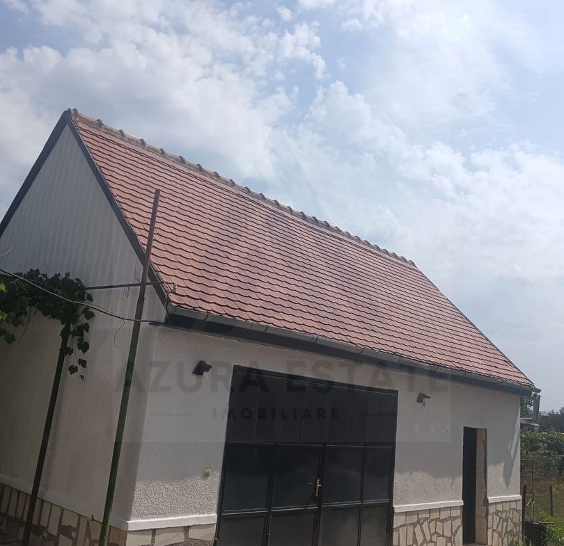 Casa individuala cu 6 camere garaj 22 mp si 650 mp teren in Piata Cluj