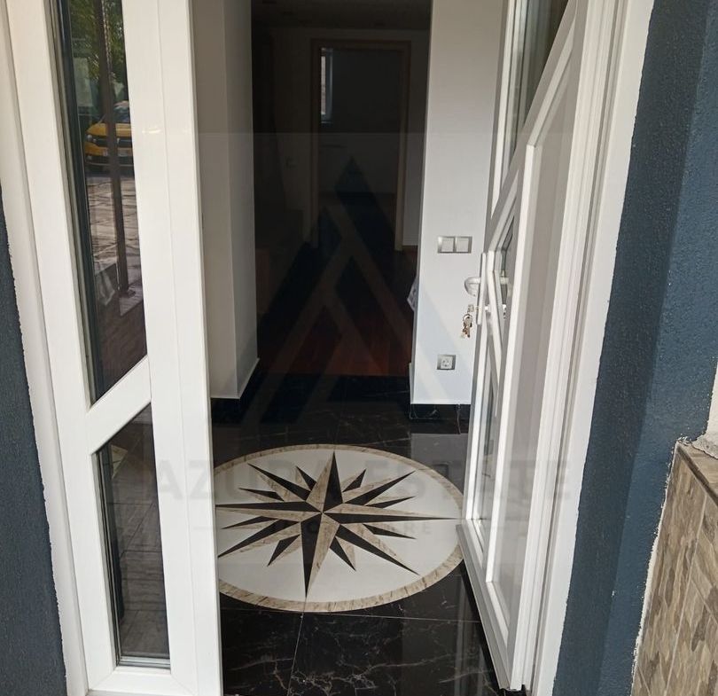 Casa individuala cu 6 camere garaj 22 mp si 650 mp teren in Piata Cluj