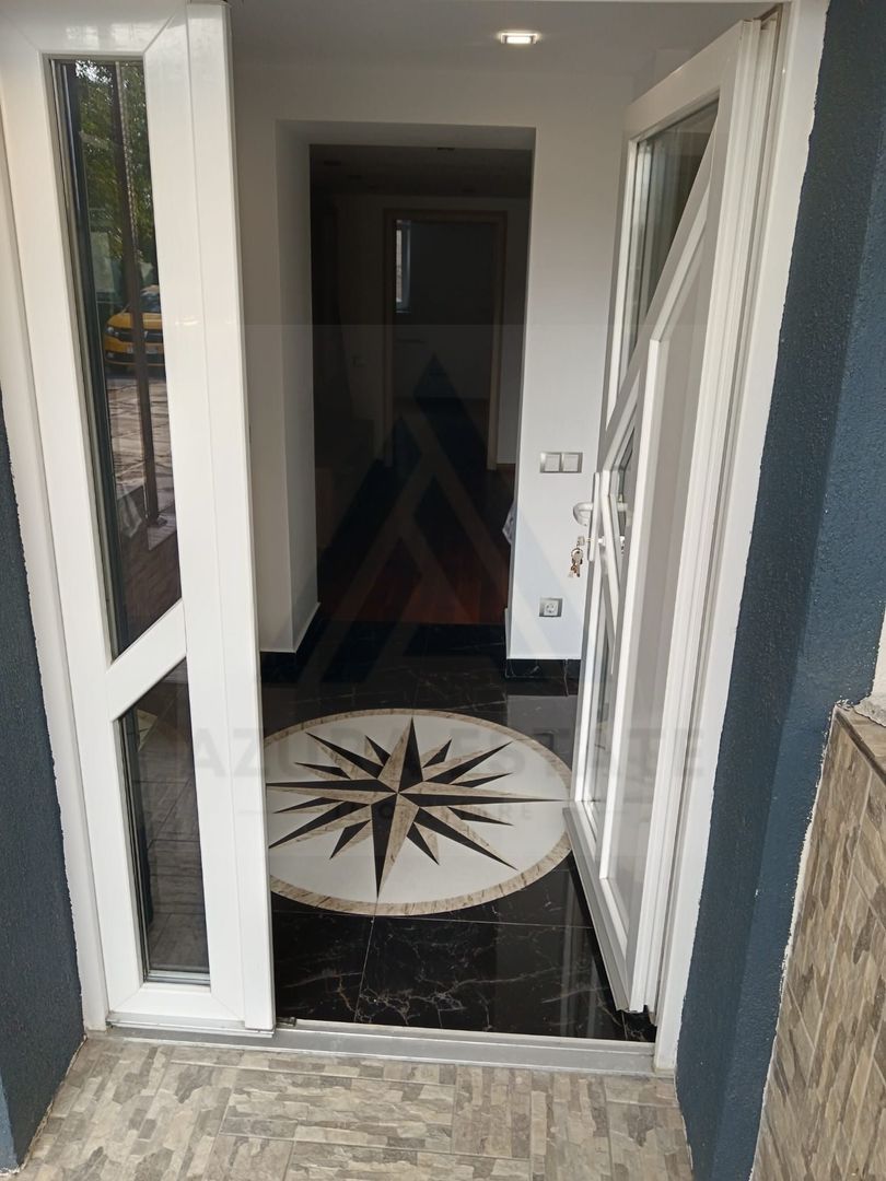 Casa individuala cu 6 camere garaj 22 mp si 650 mp teren in Piata Cluj