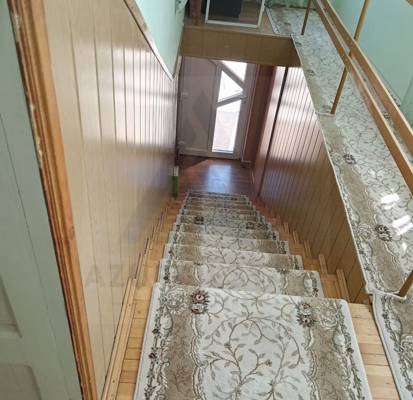 Casa individuala cu 6 camere garaj 22 mp si 650 mp teren in Piata Cluj