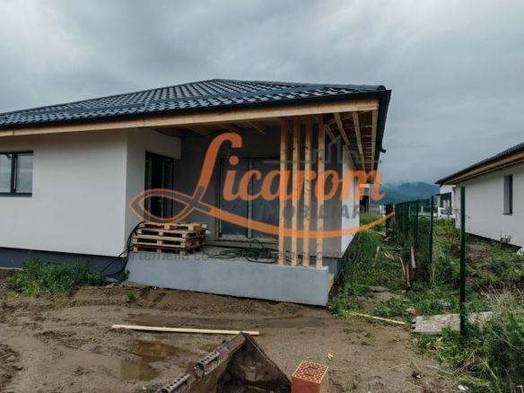 Casa la cheie in CRISTIAN pe Parter, zona de vile,270.000 euro