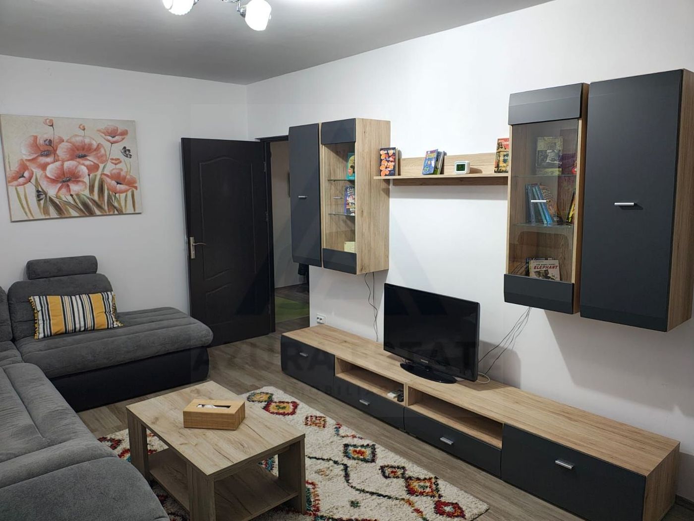 Apartament 3 camere 73 mp bucatarie generoasa lift pivnita Vasile Aron
