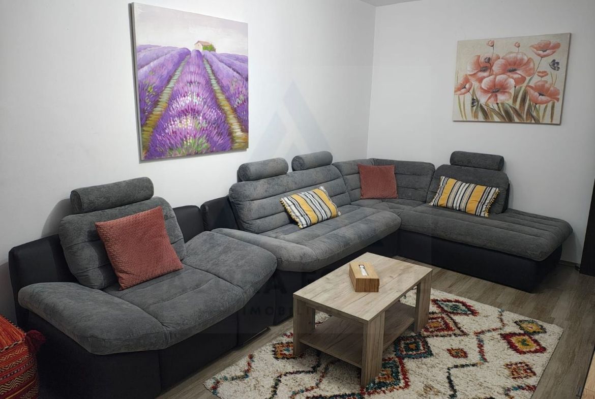 Apartament 3 camere 73 mp bucatarie generoasa lift pivnita Vasile Aron