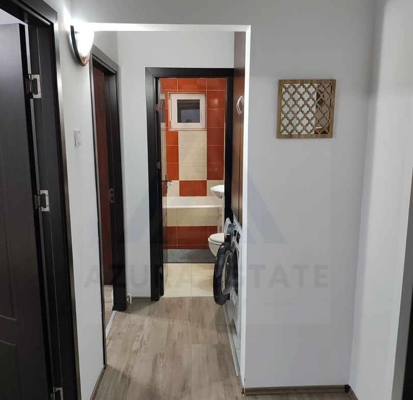 Apartament 3 camere 73 mp bucatarie generoasa lift pivnita Vasile Aron