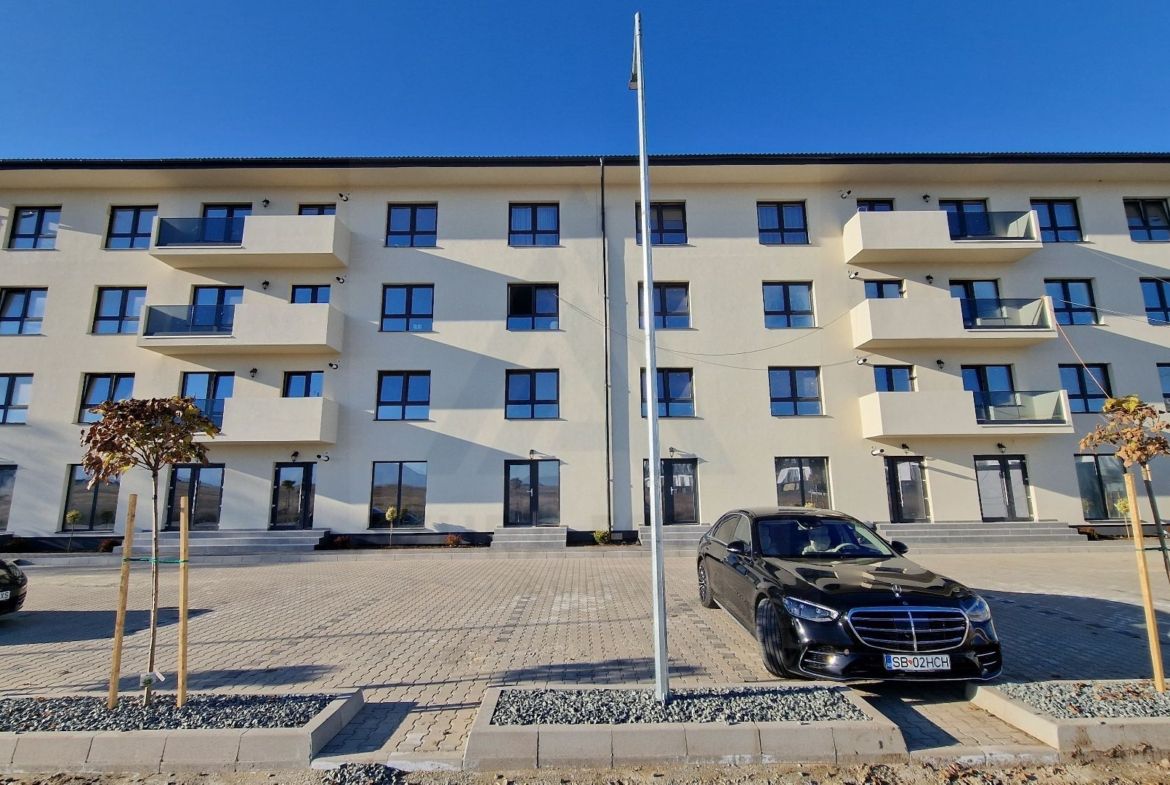 Apartament premium 73.5 mp utili 3 camere 2 bai etaj 1 zona Dna Stanca