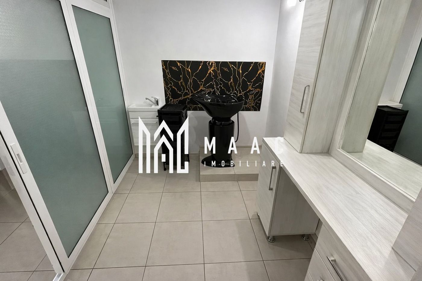 Spațiu comercial | Salon / Frizerie | Parter | Arhitecților