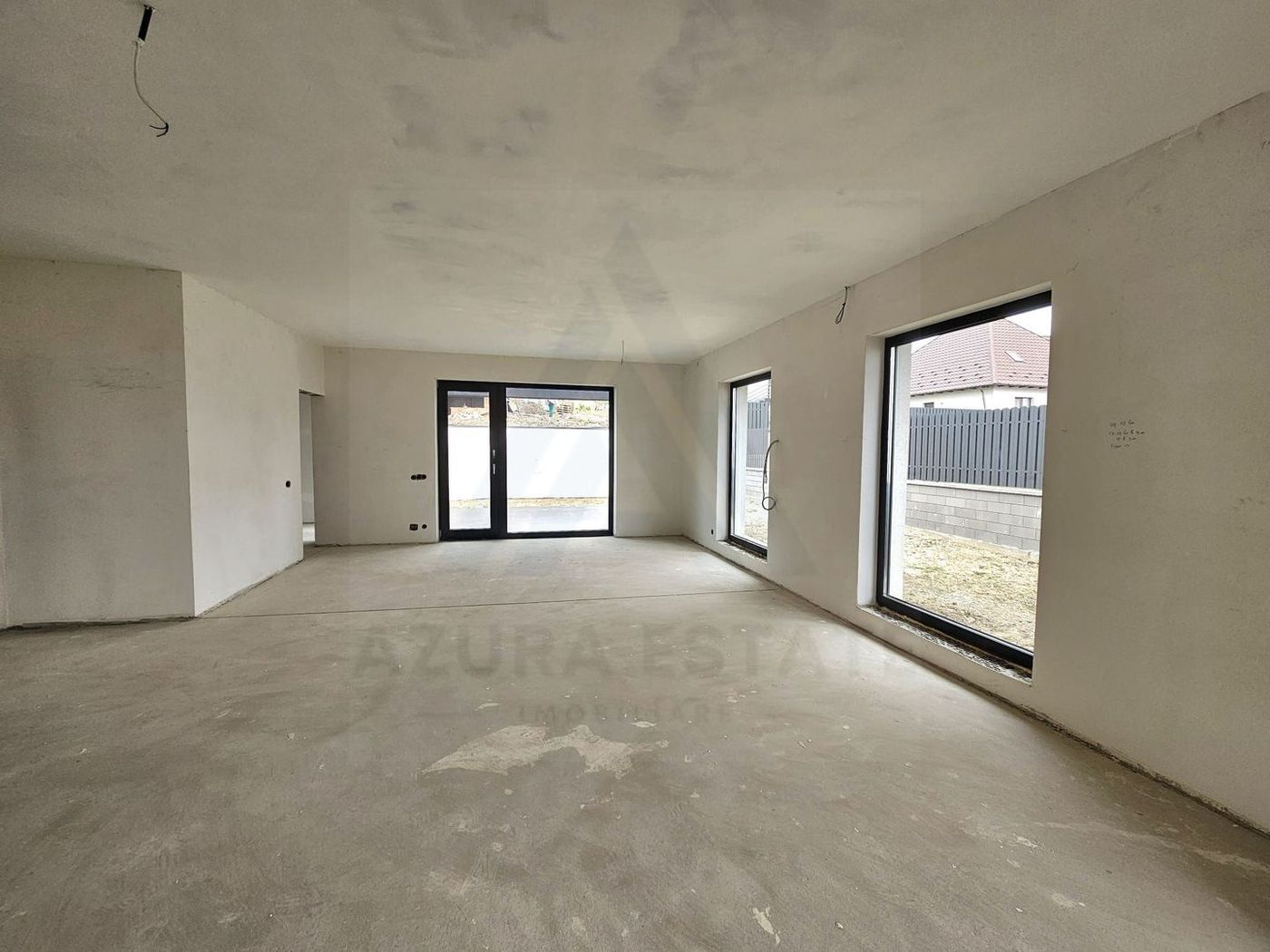 Casa individuala pe un singur nivel 123 mp teren 390 mp in Sura Mare