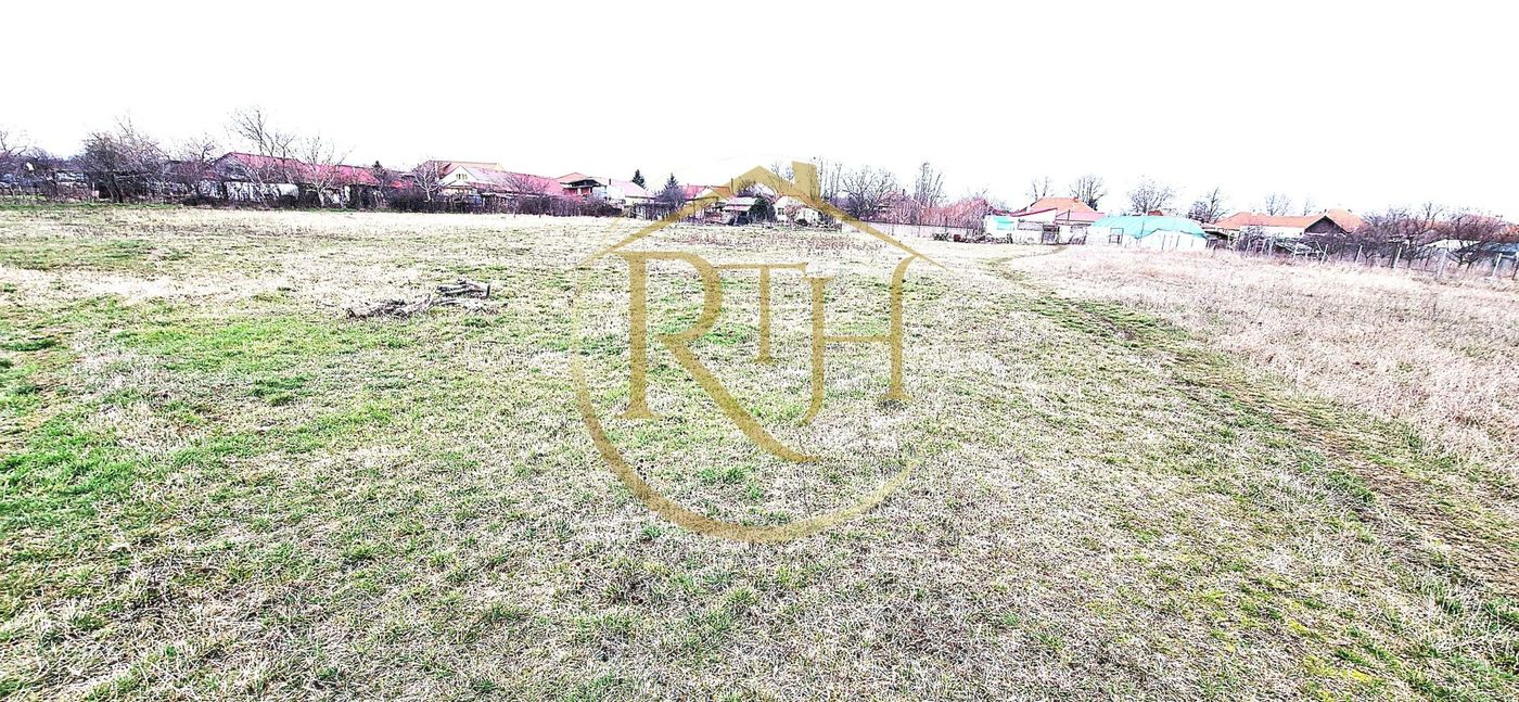 Vand teren intravilan Zona Fraidorf,comison ,,0”