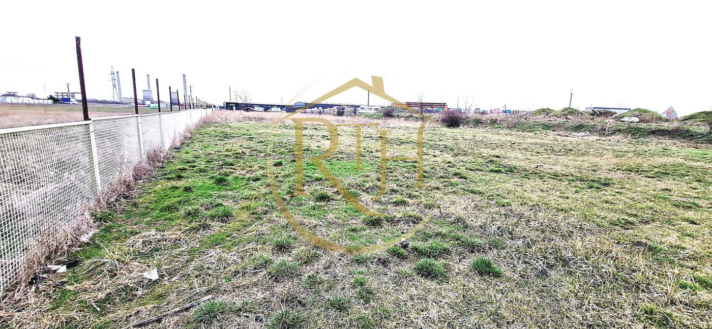 Vand teren intravilan Zona Fraidorf,comison ,,0”