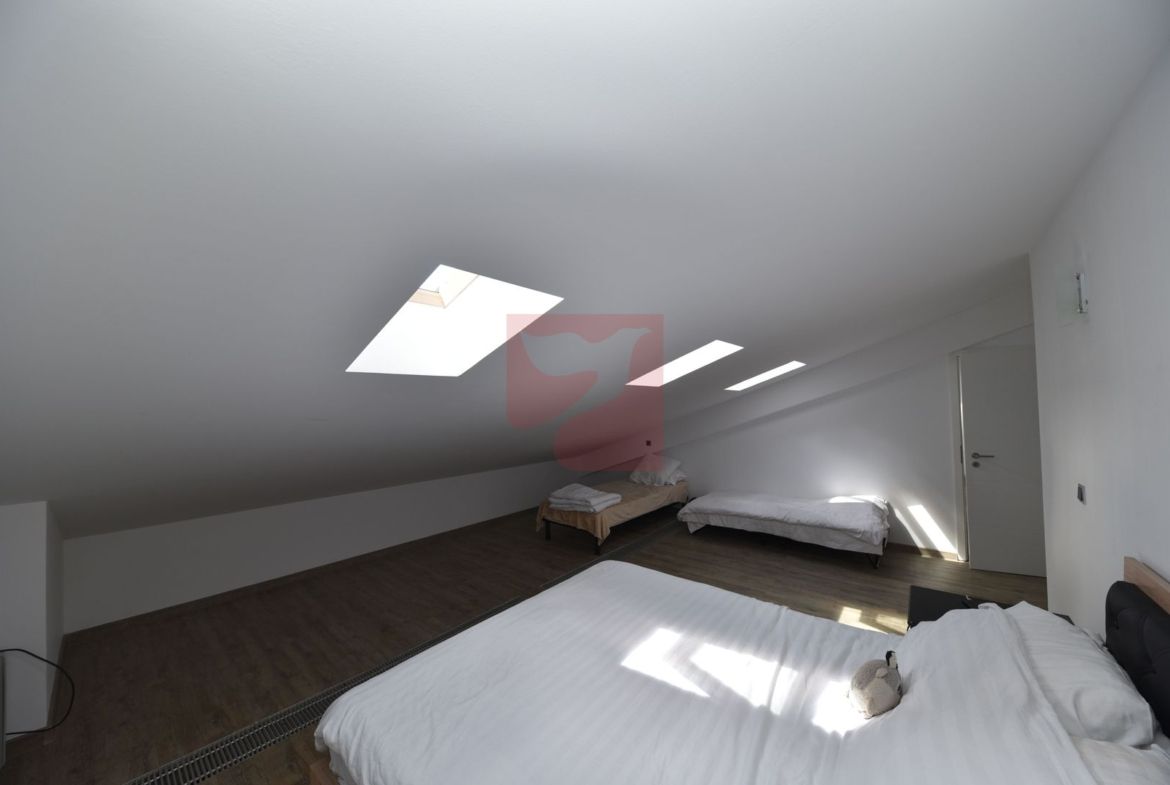 2 in 1, apartamente de 2 si de 4 camere, parcari, Silver Mountain